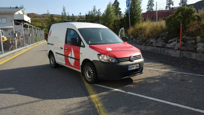 Myydään VW Caddy  TDI vm. 2012 | Konkurssihuutokauppa